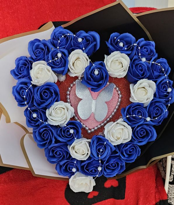 Vand buchete la comanda