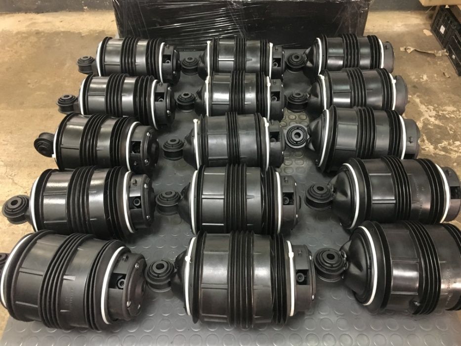 Audi A8 D3 02-09 оригинален компресор за въздушно окачване с гаранция