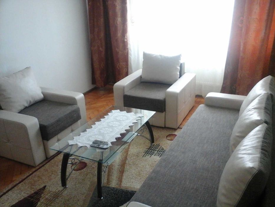 Vand Apartament Ultracentral 2 Camere Decomandat Rosiori de Vede