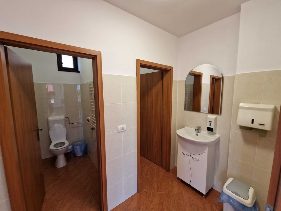 De închiriat spațiu 270 mp