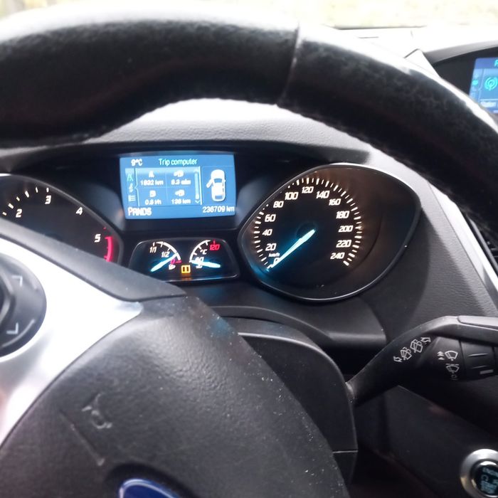 FORD Kuga 2014 — imagine 2
