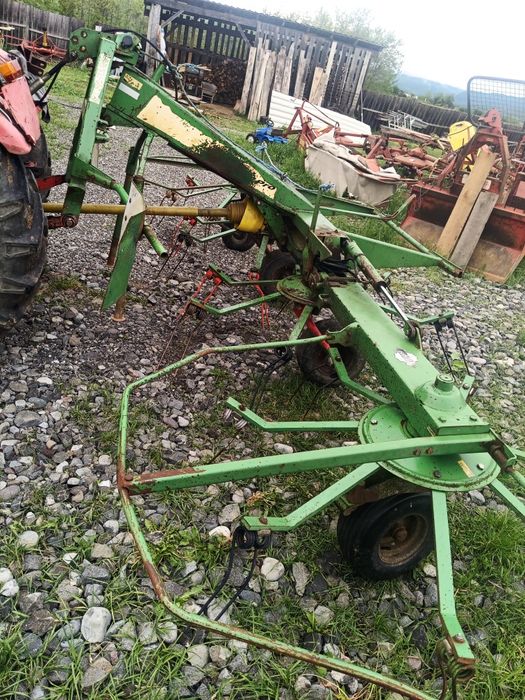 Greblă pentru împrăștiat stoll z 585 pro