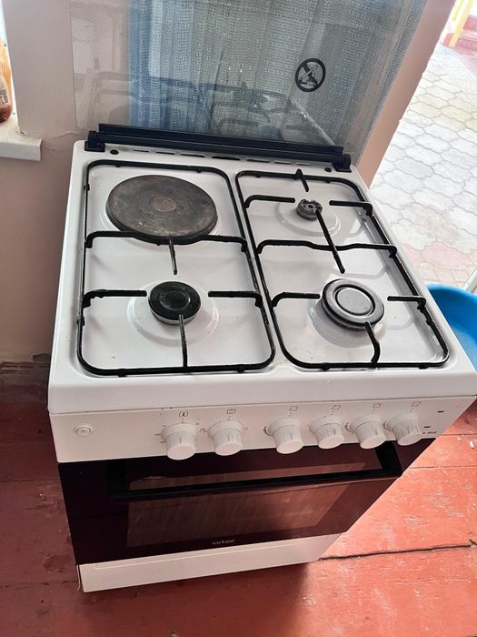Газ плита Artel...