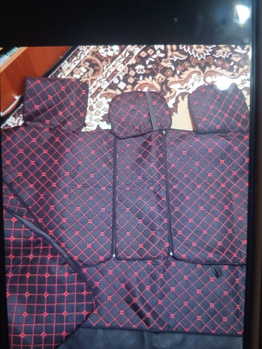 Продам чехлы на сиденья автомобиля