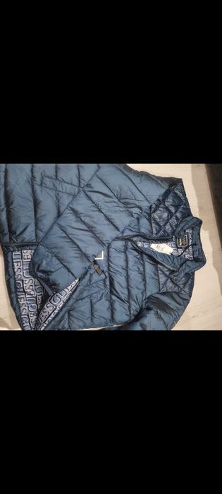 Geaca Guess, marimi S și M, originale.