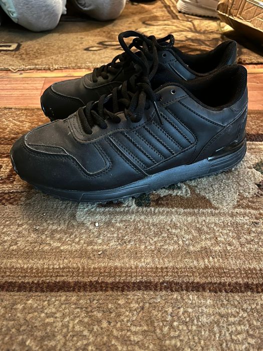 Кроссовки (летние)