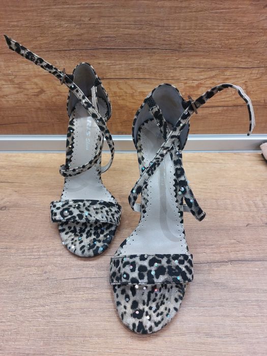 Официални обувки