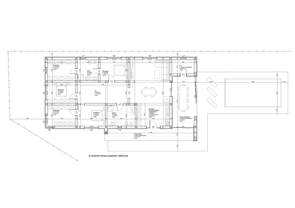 Vila construita la sol in Cartierul Atena cu teren generos