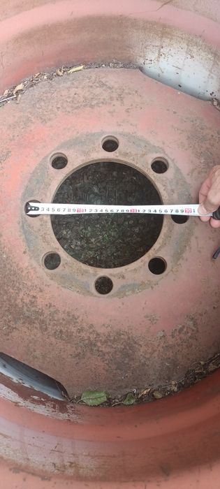 Продам 2 передних диска от комбайнов