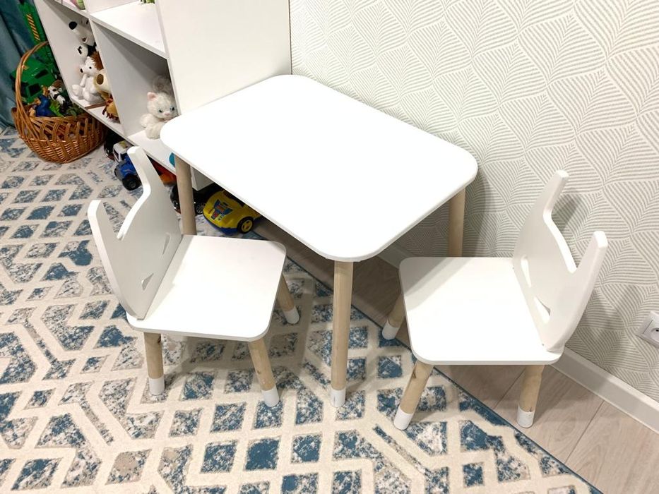 Детские столы и стулья