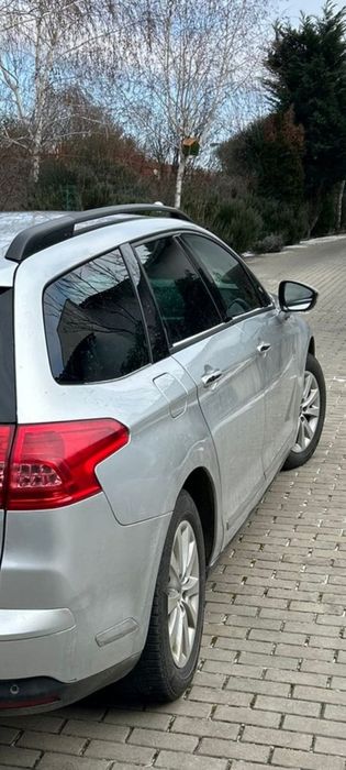 Citroen C5 1.6 HDi 110 kc кожен салон ,печка, перфектно състояние обсл