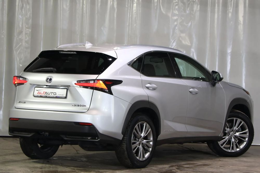 Lexus Seria NX *AWD *Hybrid * Faruri si stopuri LED * Incalzire scaune * Navigatie
