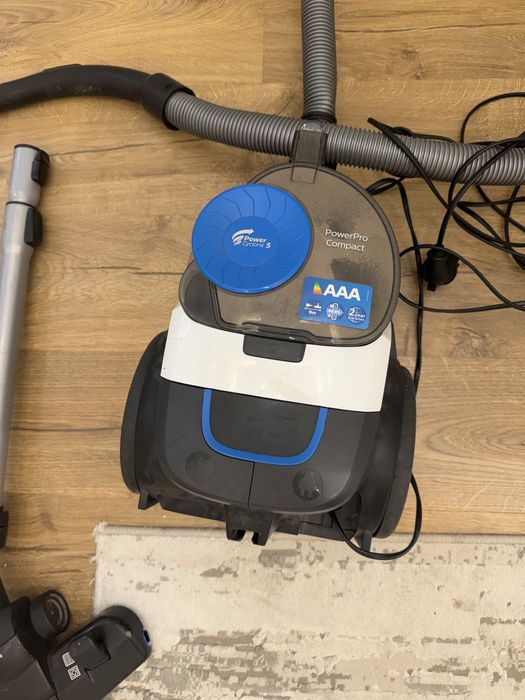 Мощный пылесос philips