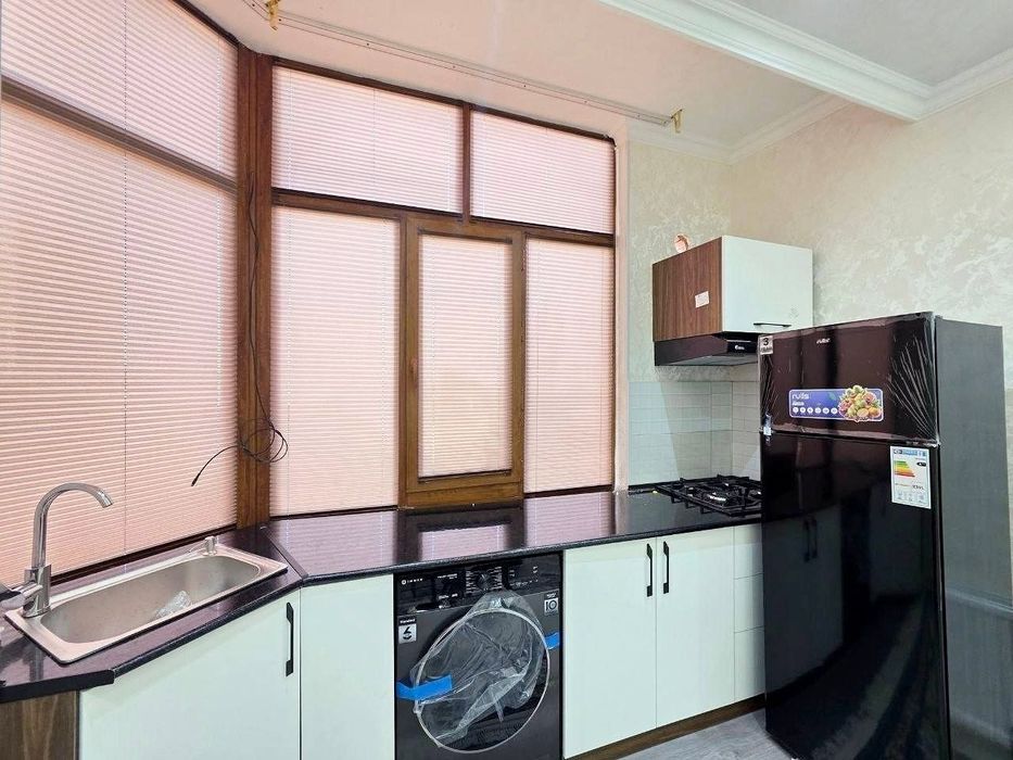 3 комнатная студия 2 этаж Вокзал Караван в ипотеку № 3201