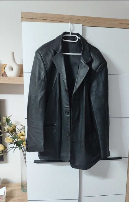 Scurta piele barbati