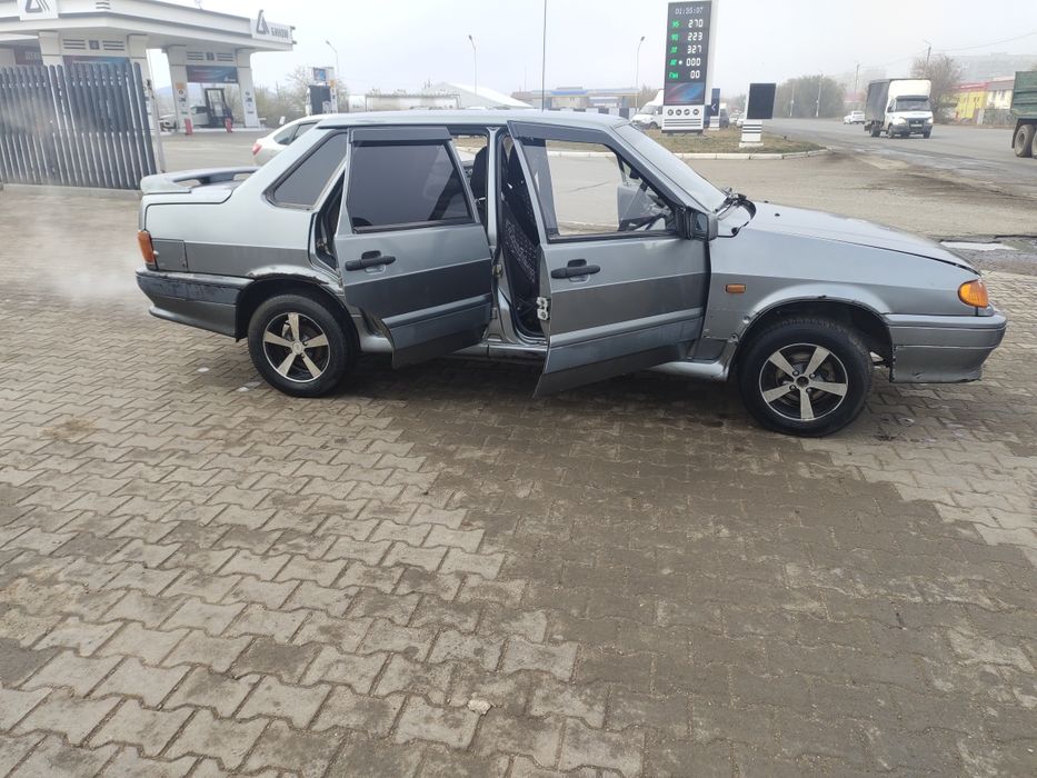 Продам машина 2115