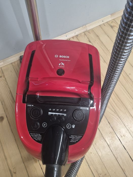 Прахосмукачка за мокро и сухо почистване