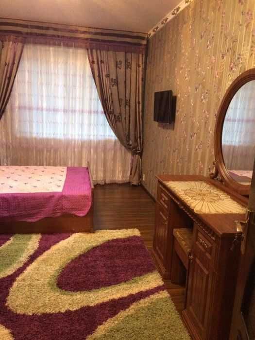 мост Текстиль, ул.Шота Руставели  2/2/4  46 м²