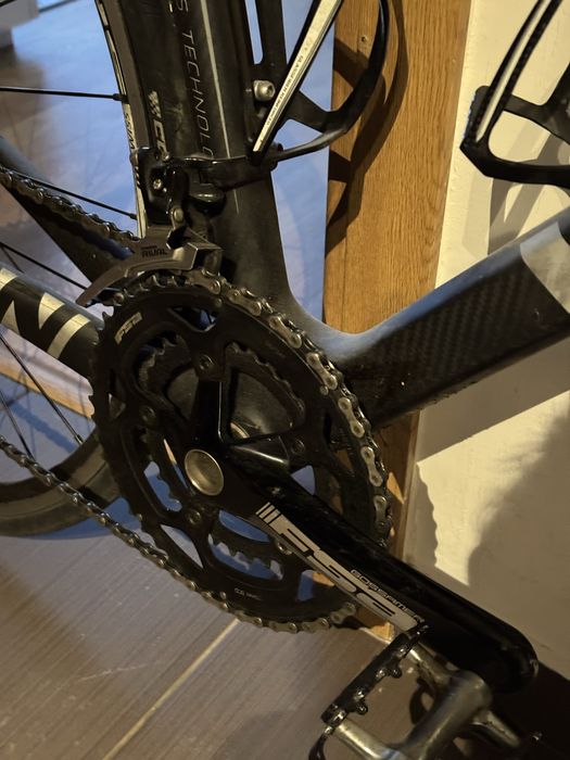 Cursiera carbon marimea L 54 cm