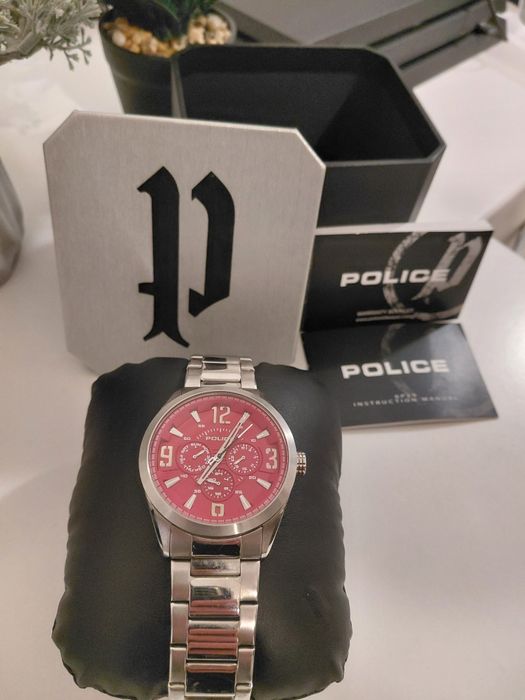 Vând ceas Police