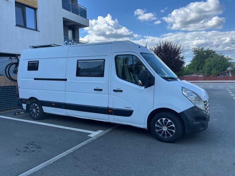 De vânzare – Campervan off-grid / Autorulotă Renault Master III L3H3 (2011)