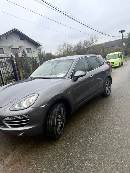 Porsche Cayenne 3.0 diesel 2012 extra full, impecabil, accept variante