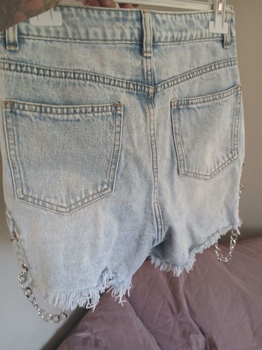 Pantaloni scurți de blugi