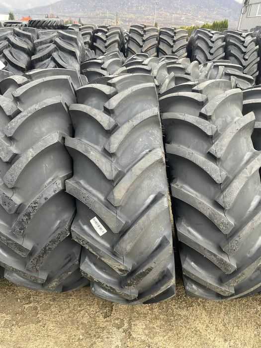 184-26 Peltas Cauciucuri noi de tractor Taff ori Combina