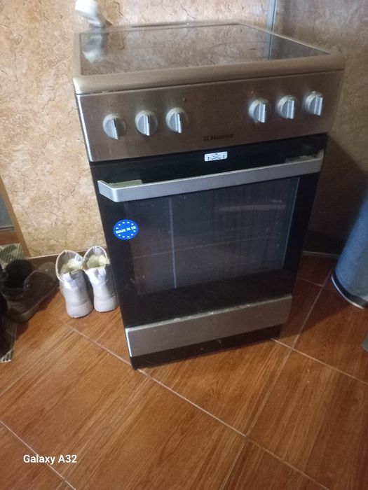 Срочно продаётся кухонная печь б/у