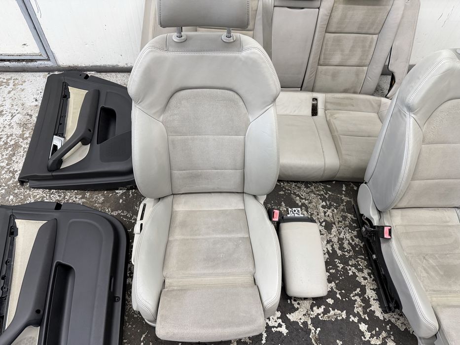 Кожен салон светло сив  зa Audi A6 4f, Ауди