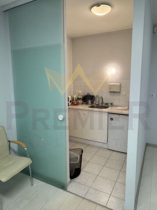 Продава се Тристаен апартамент в София, Гоце Делчев - 129 кв.м за 2907 €/кв.м - Снимка #6