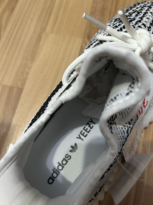 Yeezy 350 Zebra