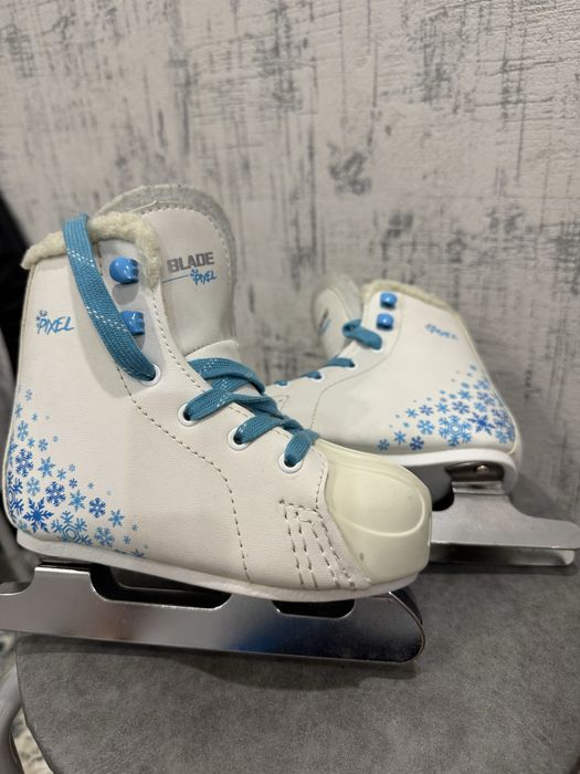 Коньки для деврчки 28 размер