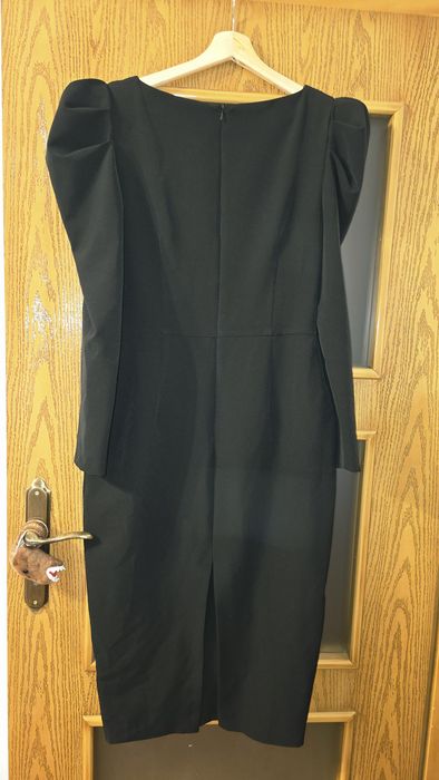 Rochie elegantă neagră POEMA – mărimea 40