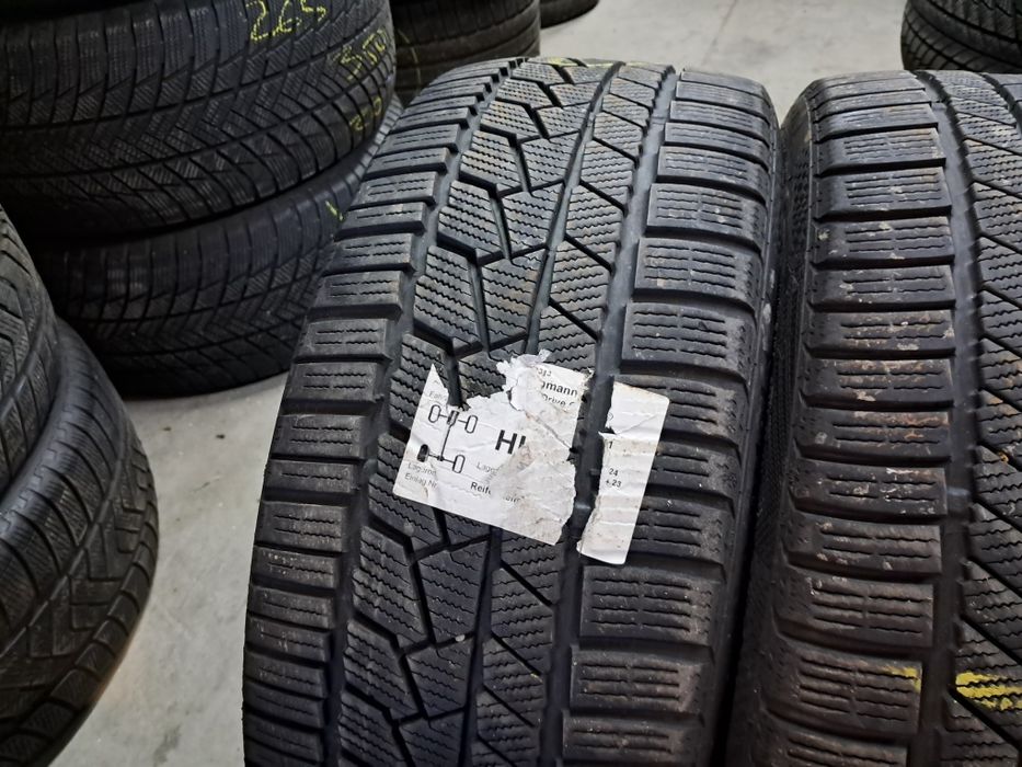 Anvelope second iarna 225 40 R19 Continental *SSR RFT 7.4mm 2021