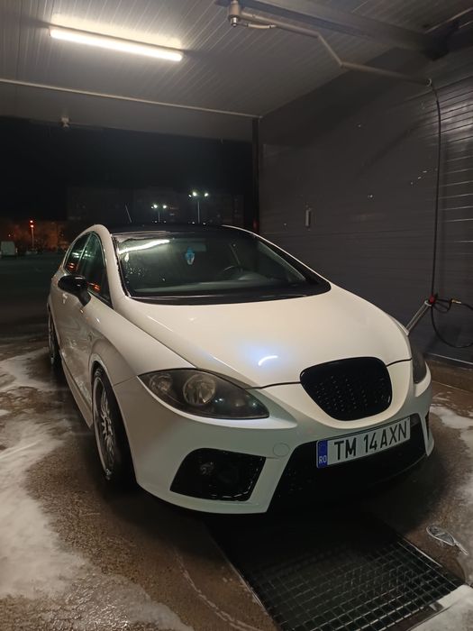 Seat Leon FR2.0 TDI 220cp | Intretinut | Multe Dotari | Accept varinte