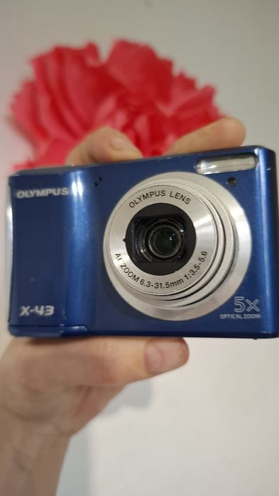 Olympus X-43 компактен дигитален фотоапарат