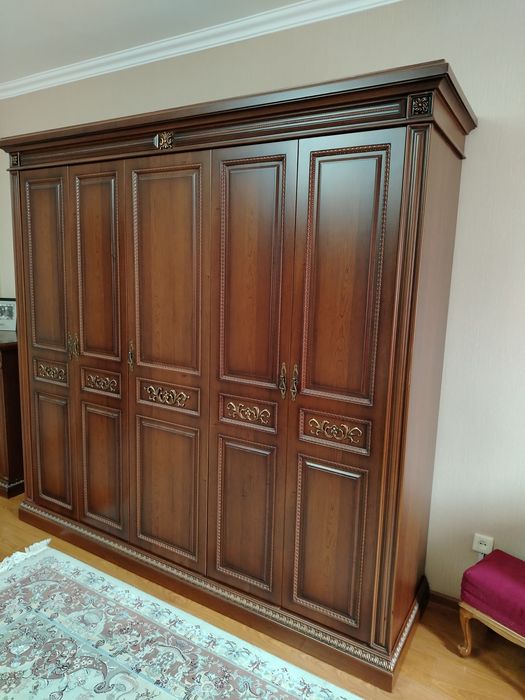 Спальный гарнитур