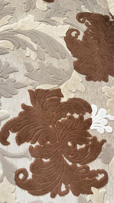 Продам ковер в отличном состоянии