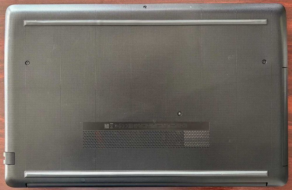 Laptop 15" HP Model 15-db0048nq SSD M.2 NVME