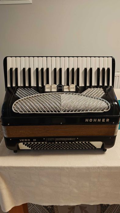 Vand acordeon Hohner Verdi 3