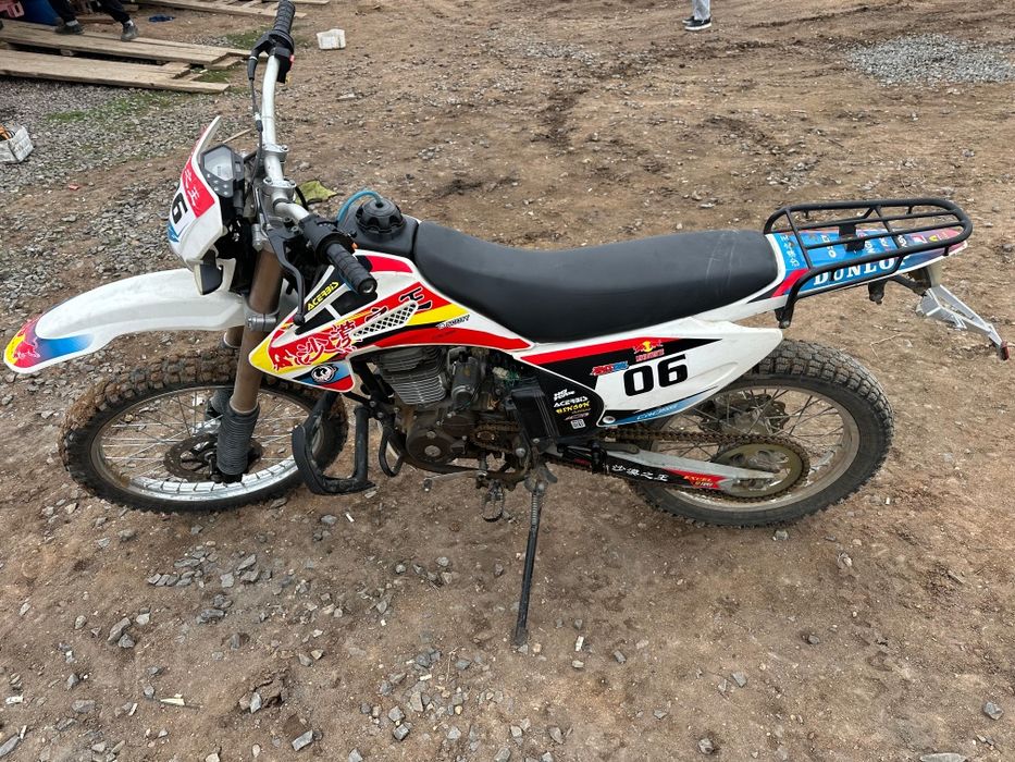 Продаю мотоцикл эндуро