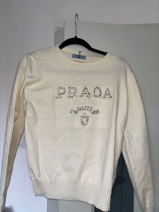 Bluză Prada………….