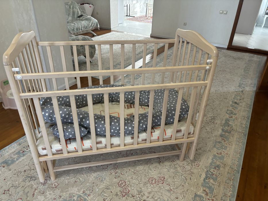 Детская качалка кроватка