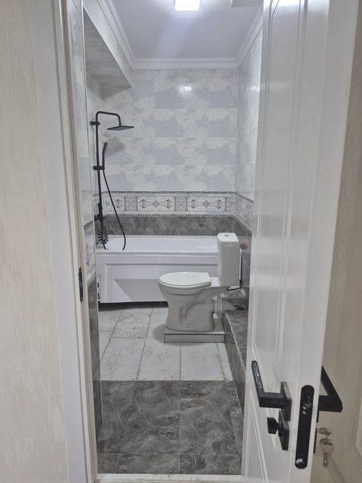 Oʻzimniki, 110m² moshina bozorni roʻparasida