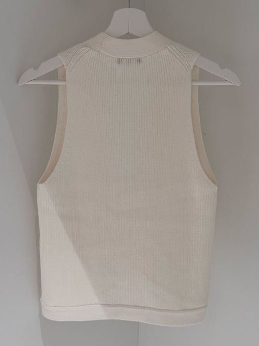 Стилен дамски елек от Massimo Dutti