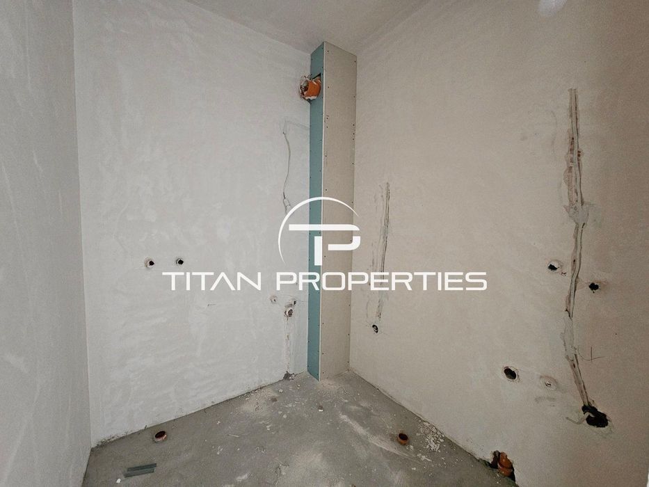 Продава се Тристаен апартамент в Варна, Бриз - 118 кв.м за 1448 €/кв.м - Снимка #7