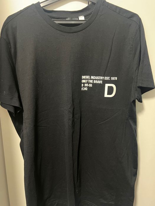 Мъжки тениски L размер