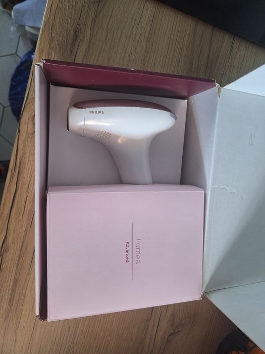 Епилатор Philips Lumea - фотоепилатор, неизползван