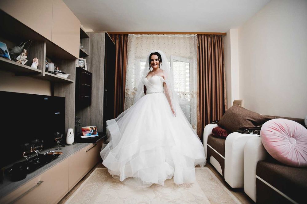 Vand rochie de mireasă